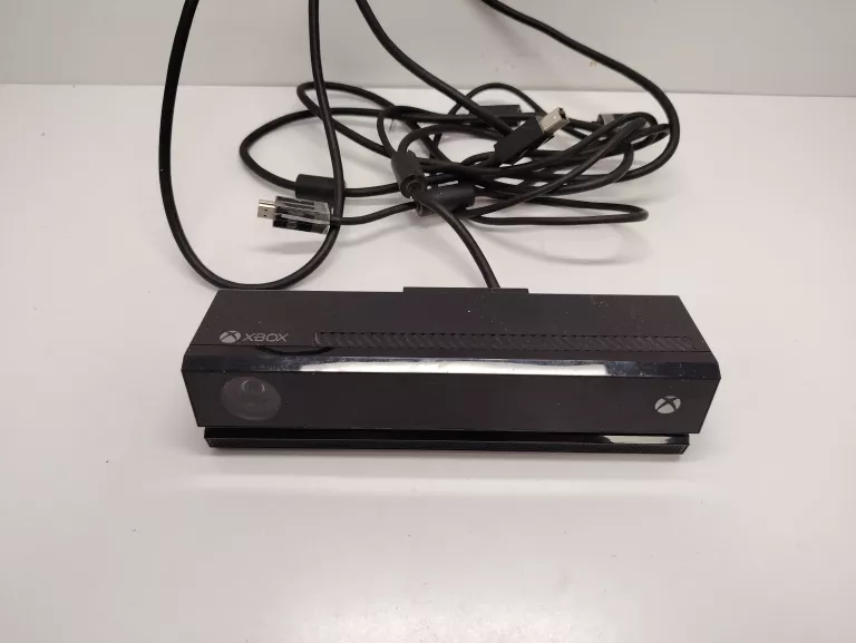 KONSOLA   XBOX ONE + KINECT + PAD