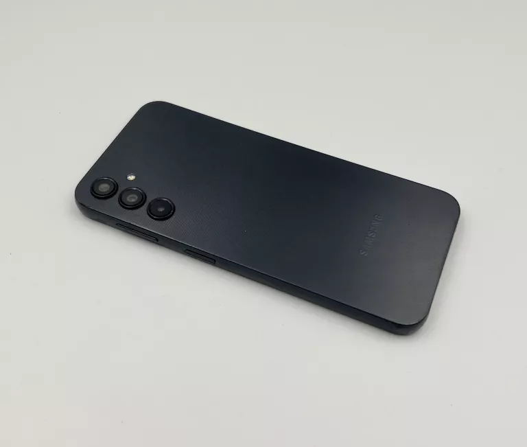 telefon-samsung-a14-644-przekatna-ekranu-660