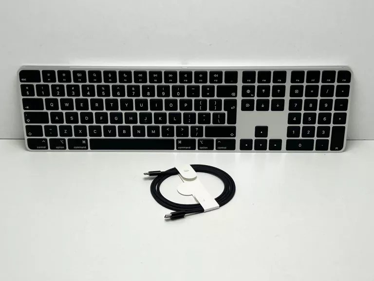 KLAWIATURA APPLE KEYBOARD Z TOUCH ID I POLEM NUMERYCZNYM