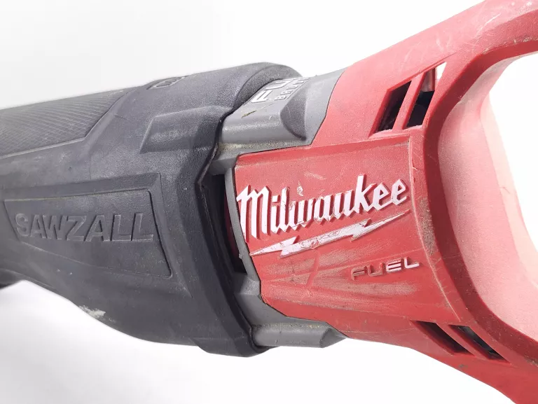 MILWAUKEE PIŁA SZABLASTA LISICA 18V AKUMULATOROWA M18CSX | 2 BATERIE
