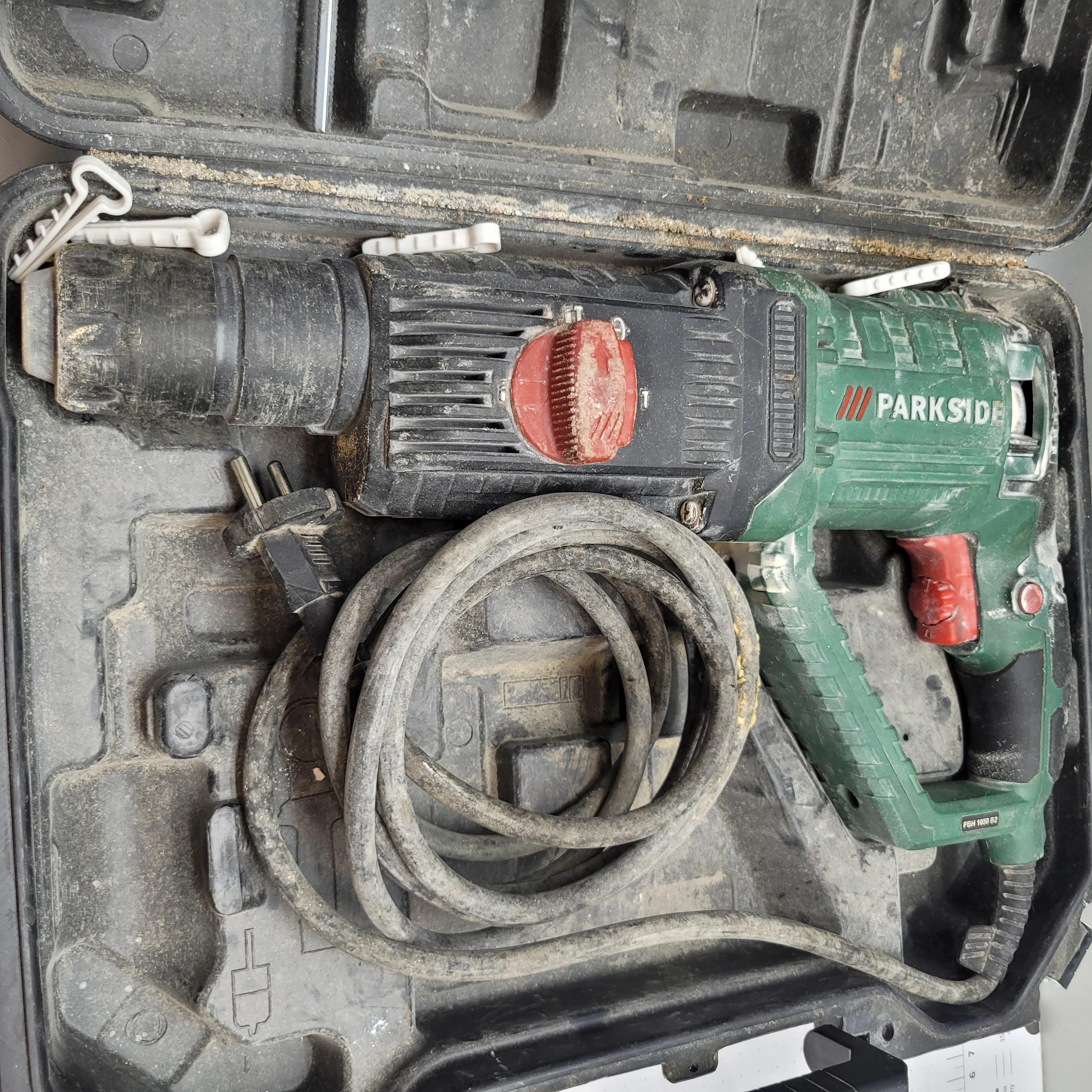 mlotowiertarka-parkside-phb1050-walizka-funkcyjnosc-205137-222597