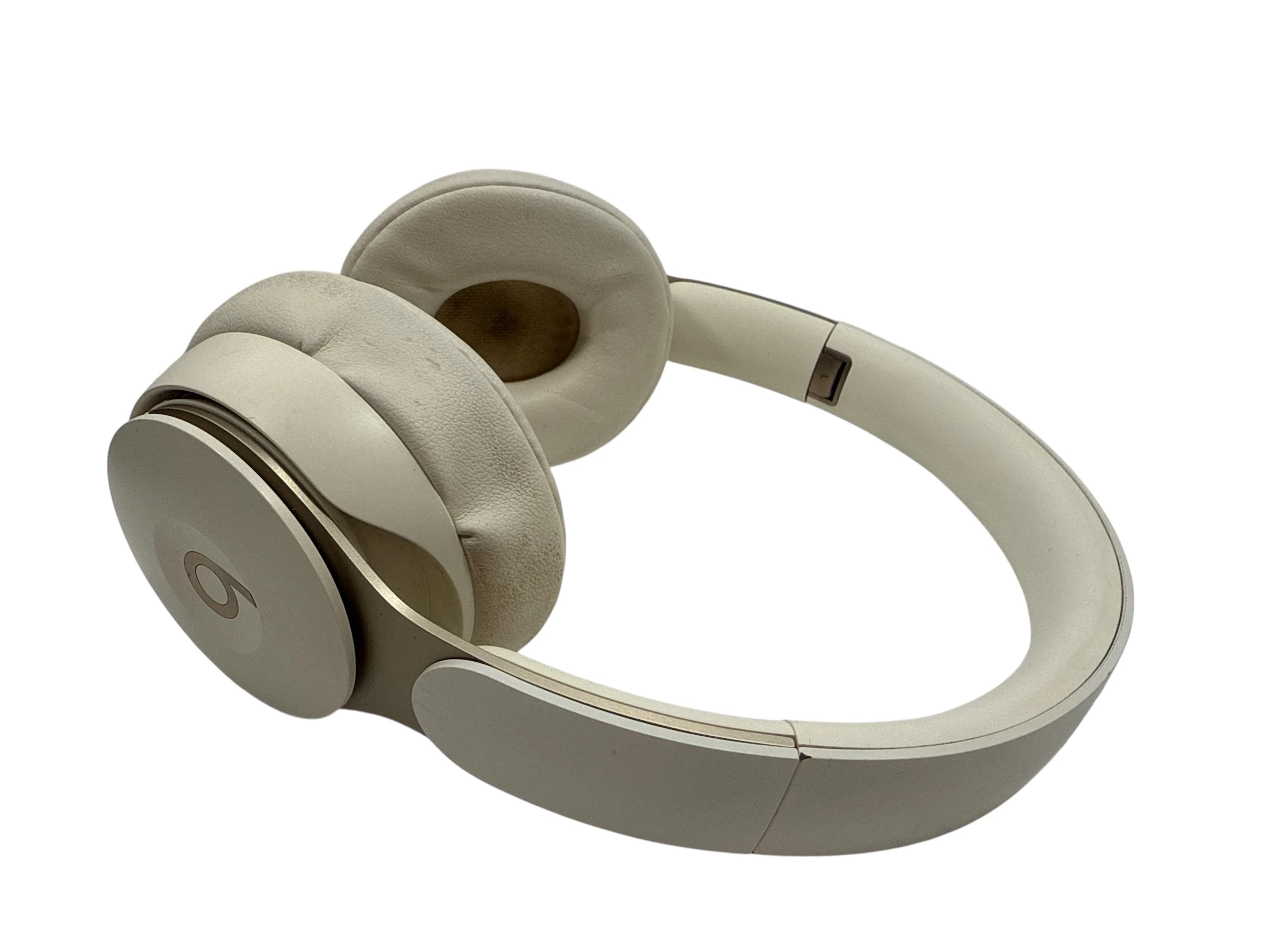 sluchawki-beats-solo-pro-wireless-pokrowiec-stan-11323-2