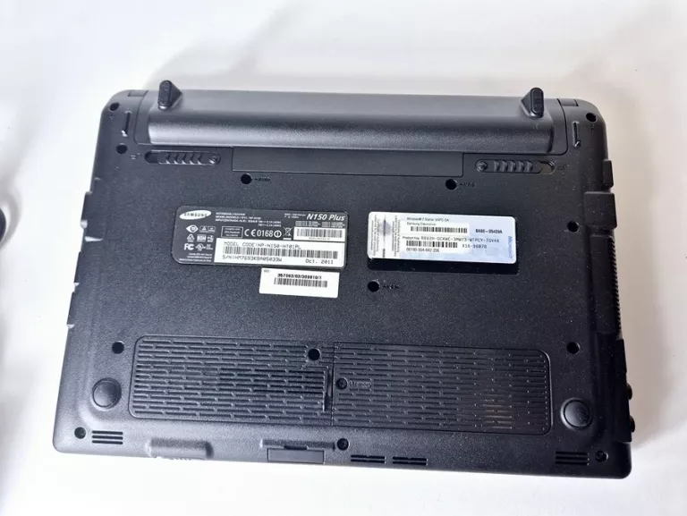 LAPTOP SAMSUNG N150 PLUS 10,1 + ETUI, ZASILACZ