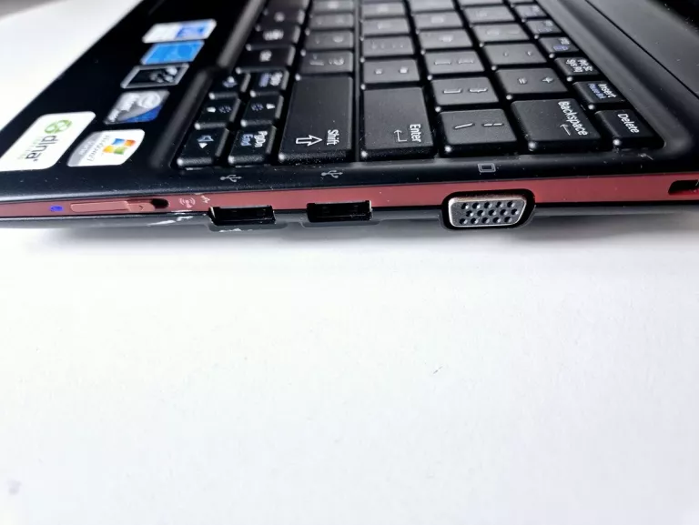 LAPTOP SAMSUNG N150 PLUS 10,1 + ETUI, ZASILACZ