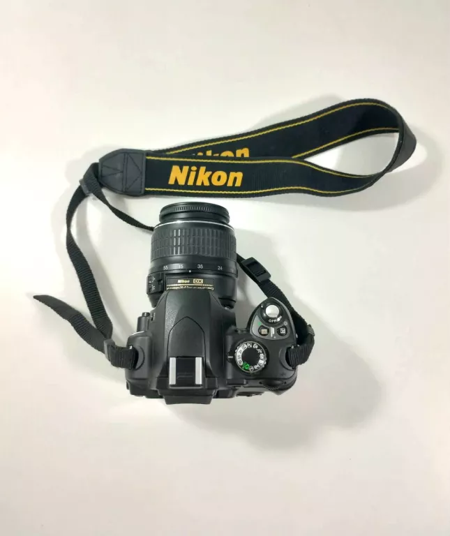 APARAT NIKON D40 Z OBIEKTYWEM BAT ŁAD