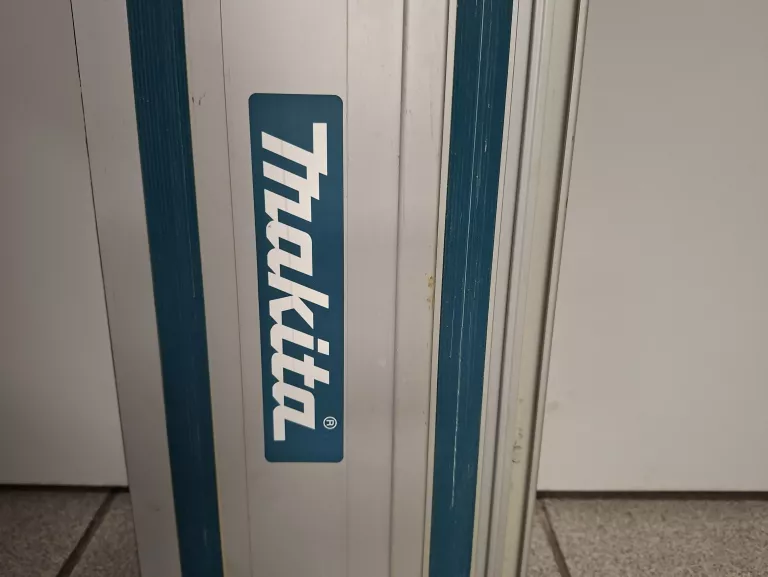SZYNA PROWADZĄCA MAKITA 199140-0 100 CM