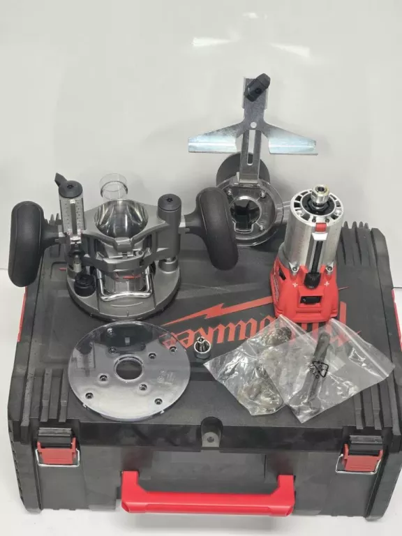FREZARKA FUEL GÓRNOWRZECIONOWA MILWAUKEE M18 FTR8 WALIZKA