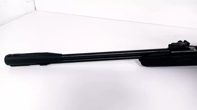 WIATRÓWKA GAMO CFX 4,5 MM / FUTERAŁ / ŚRUT
