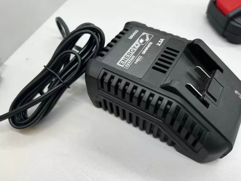 WIERTARKO-WKRĘTARKA GRAPHITE 58G006 2XAKU ŁADOWARKA
