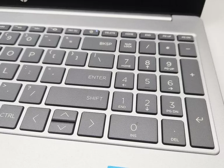 LAPTOP HP 15-FD0001NW I3-1315U/8GB/512GB SSD/WIN11