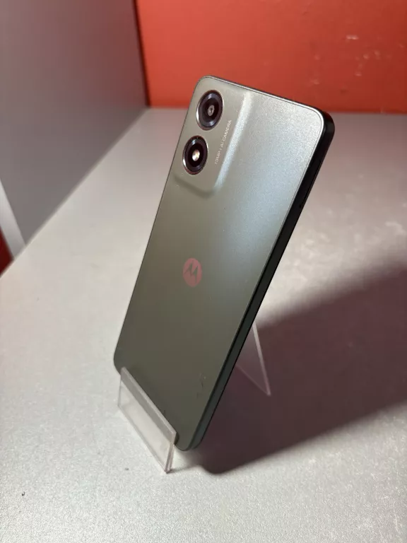 TELEFON MOTOROLA MOTO E14 2/64GB