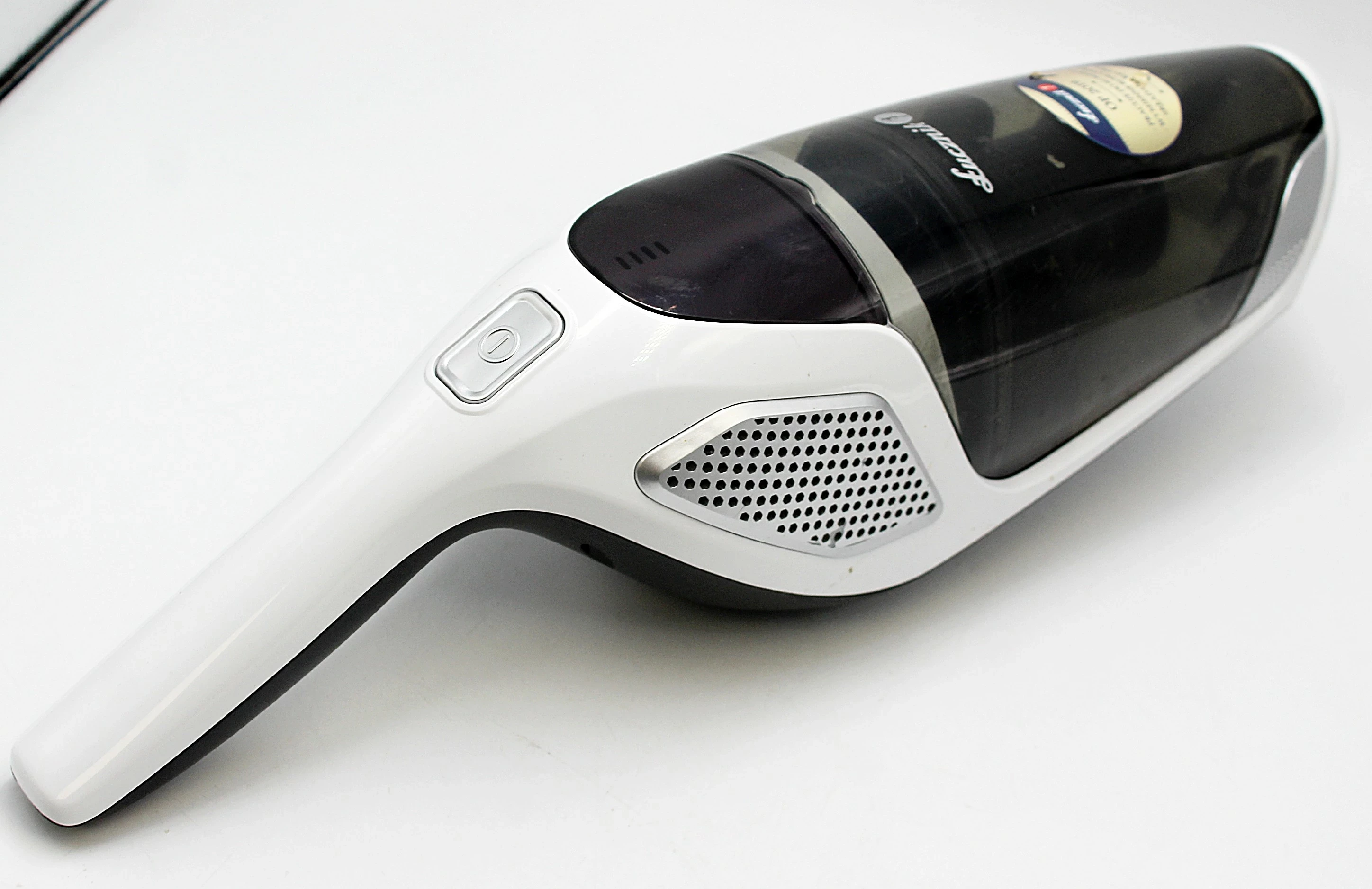 bezprzewodowy-odkurzacz-pionowy-2w1-lucznik-op-2019-bialy-czas-ladowania-360