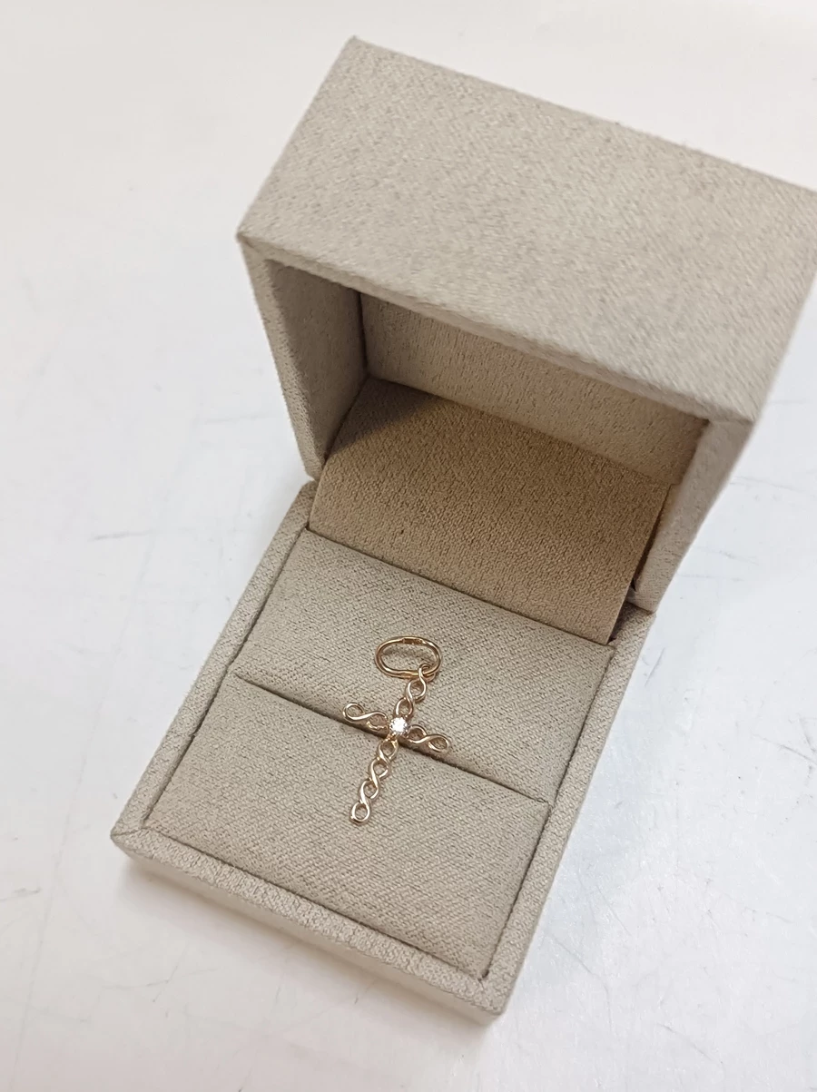 zloty-krzyzyk-585-049g-ean-gtin-5900025052822