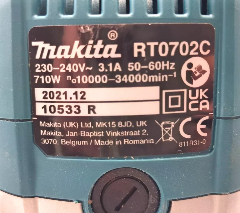 FREZARKA GÓRNOWRZECIONOWA KRAWĘDZIOWA MAKITA RT0702CX2J 710W ELEKTRYCZNA