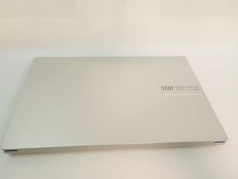 LAPTOP ASUS VIVOBOOK E1504FA-L1368W RYZEN 5 16/512 OLED