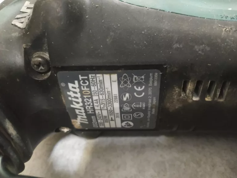 MŁOTOWIERTARKA MAKITA HR3210FCT 2016