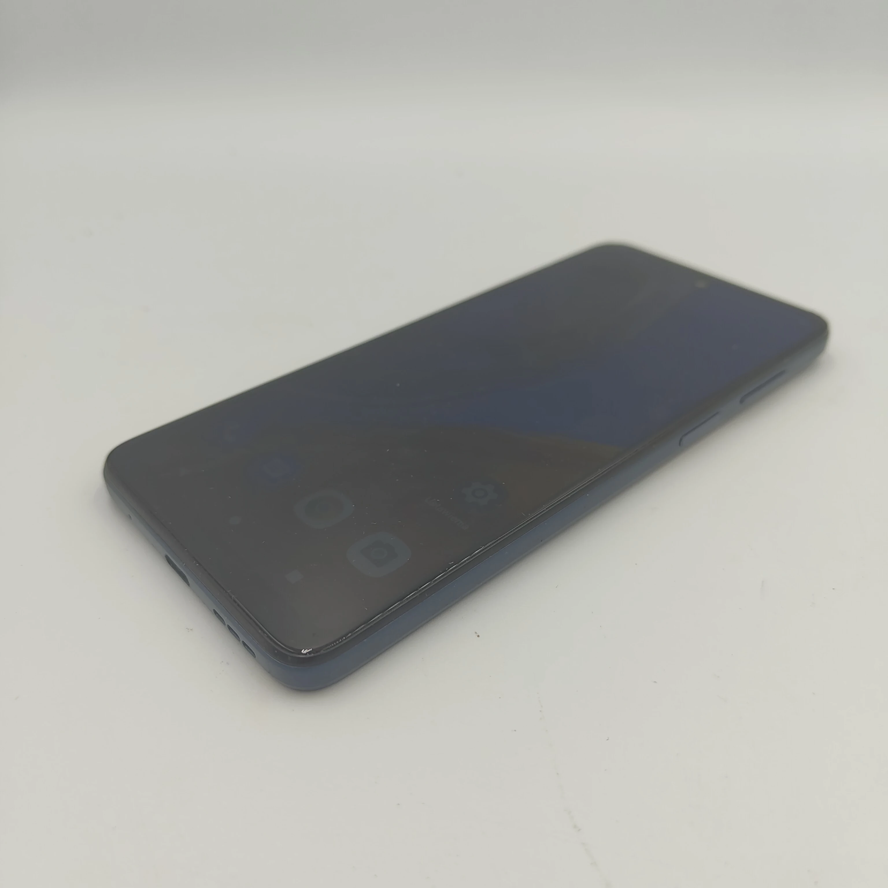 telefon-motorola-e32s-typ-202685-212929