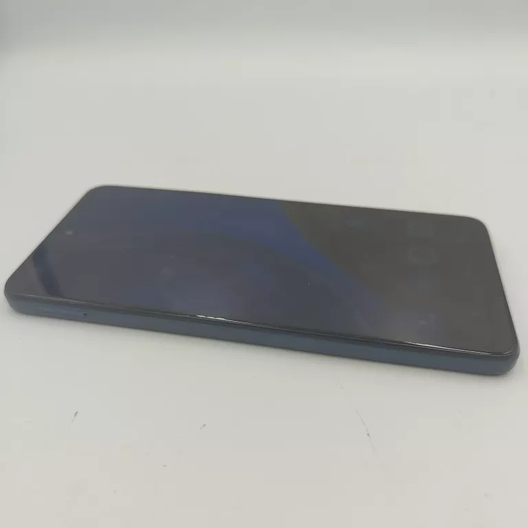 telefon-motorola-e32s-przekatna-ekranu-650