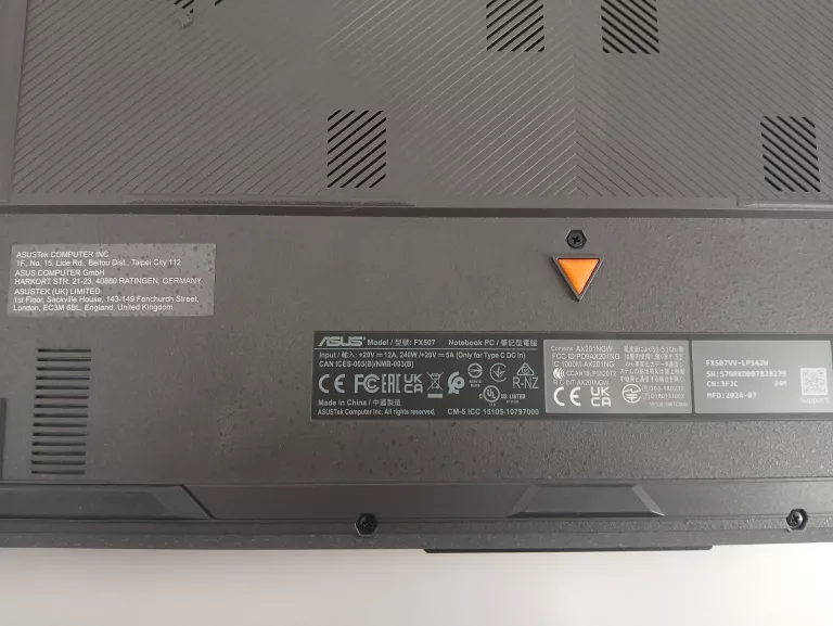 laptop-asus-tuf-gaming-f15-przekatna-ekranu-1560