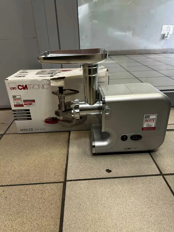 MASZYNKA DO MIELENIA MIĘSA CLATRONIC FW 3506