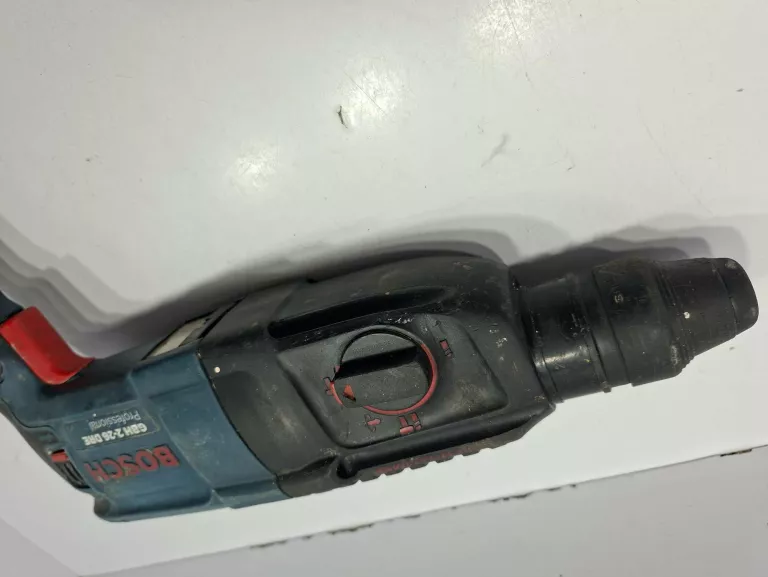 MŁOTOWIERTARKA BOSCH GBH 2-26 DRE