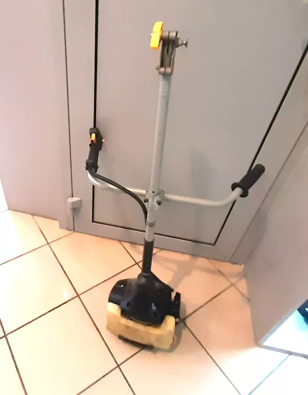 KOSA PODKASZARKA SPALINOWA FPBCP52-3