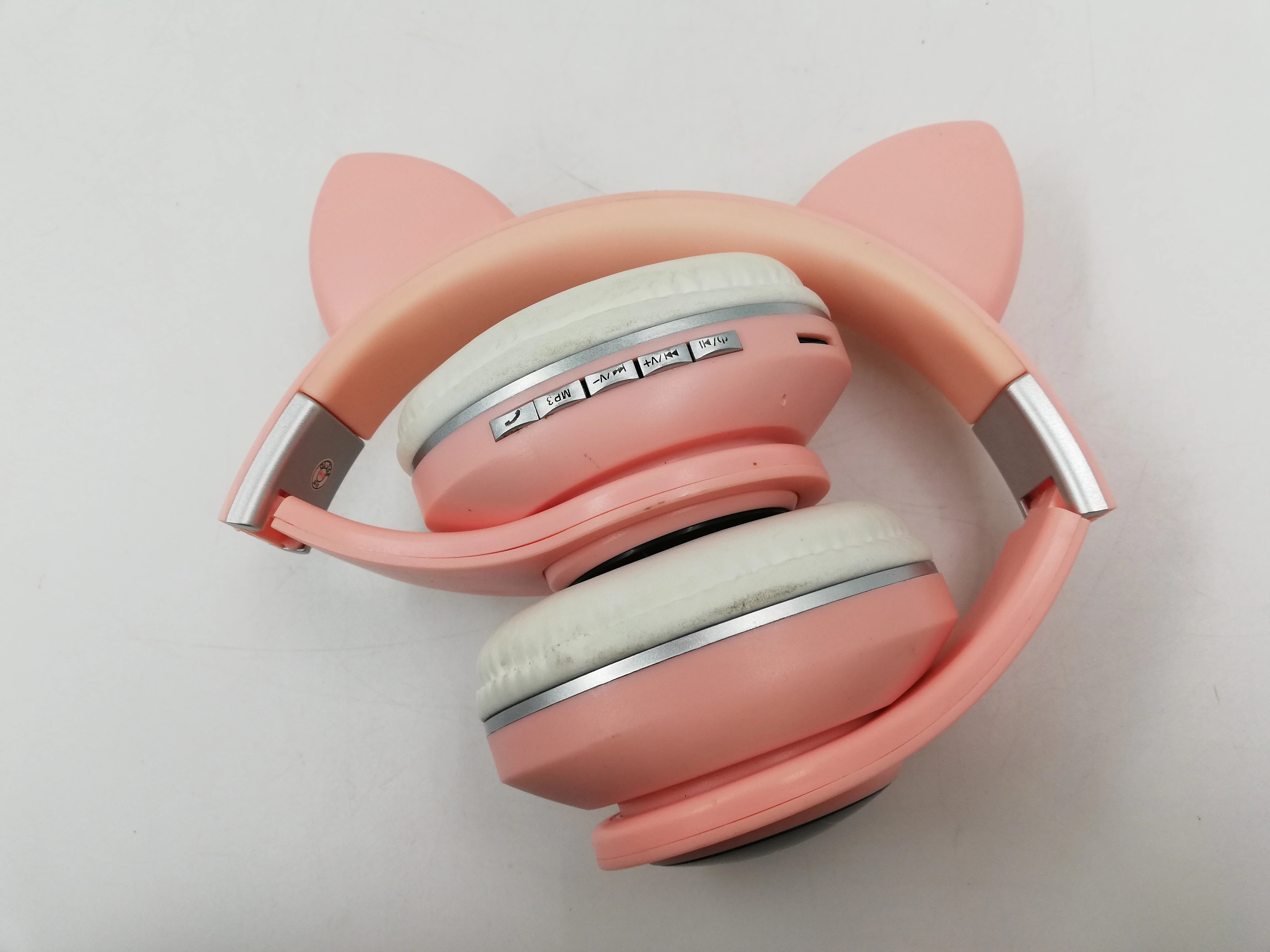 sluchawki-bezprzewodowe-nauszne-kocie-uszy-led-ean-gtin-5907068244207