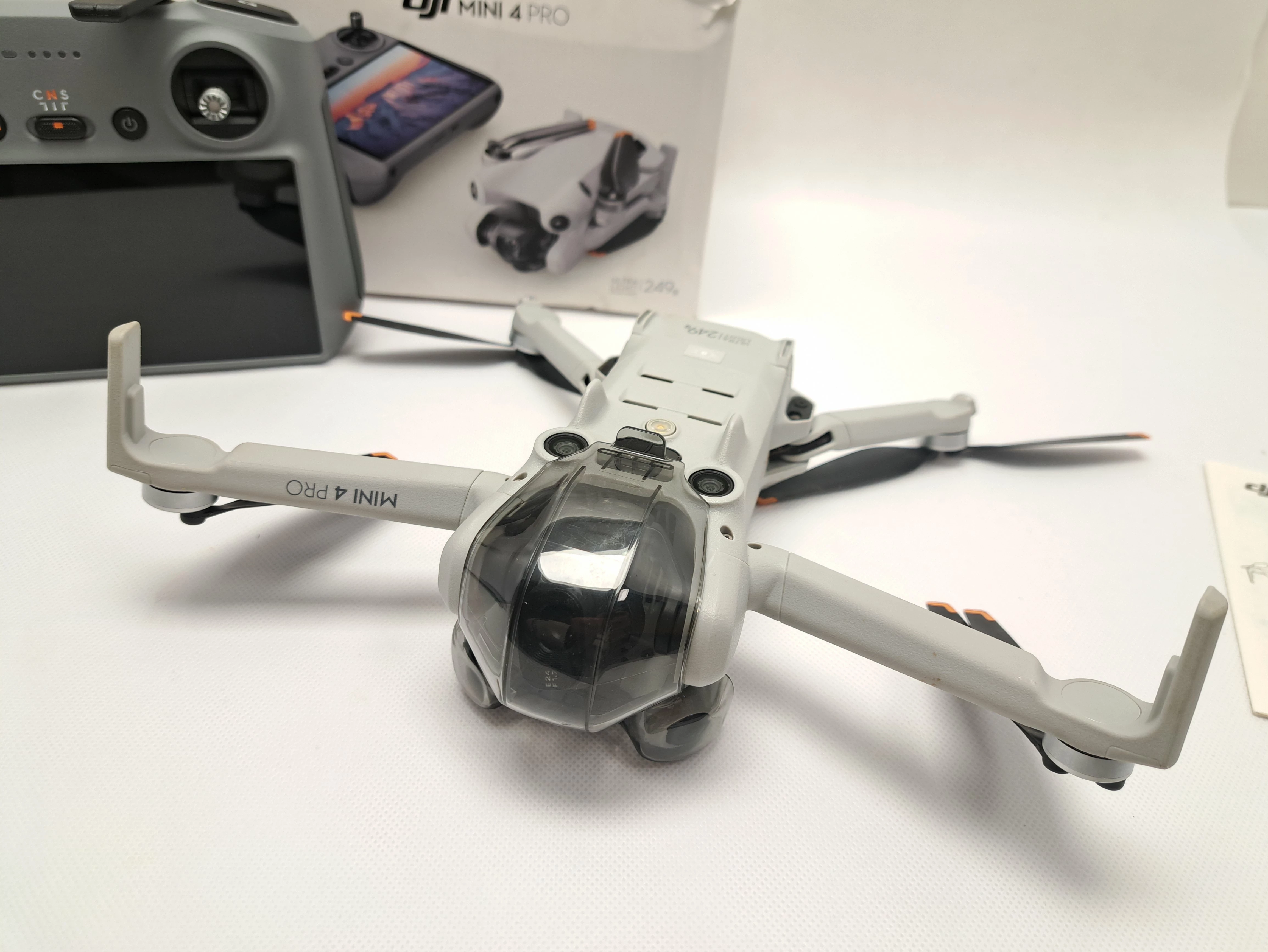 dron-dji-mini-4-pro-kod-producenta-6941565969019