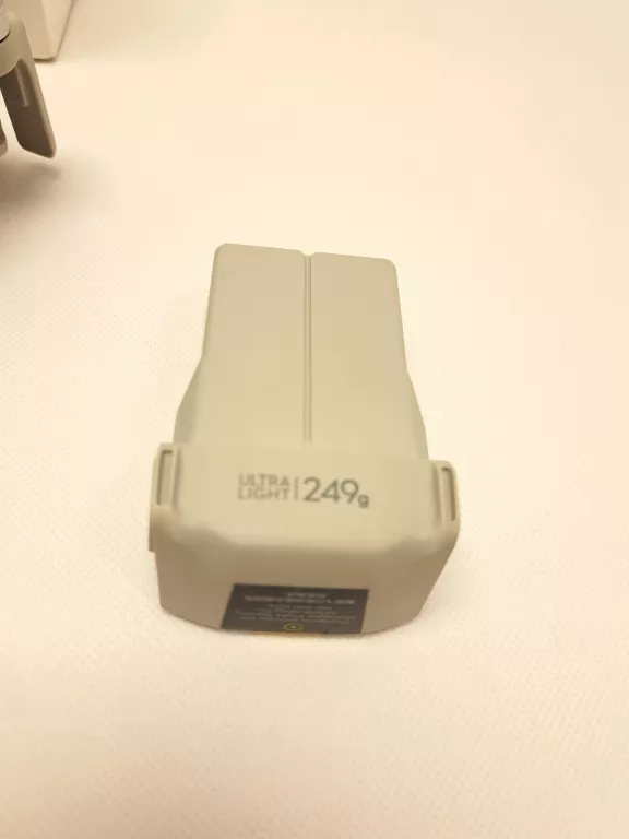 dron-dji-mini-4-pro-model-mini-4-pro