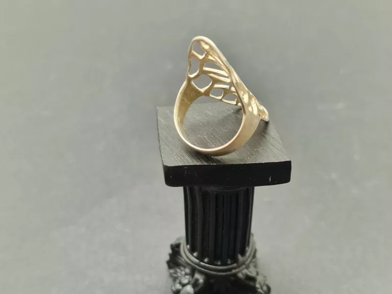 SREBRNY PIERŚCIEŃ 925 5,44G R21