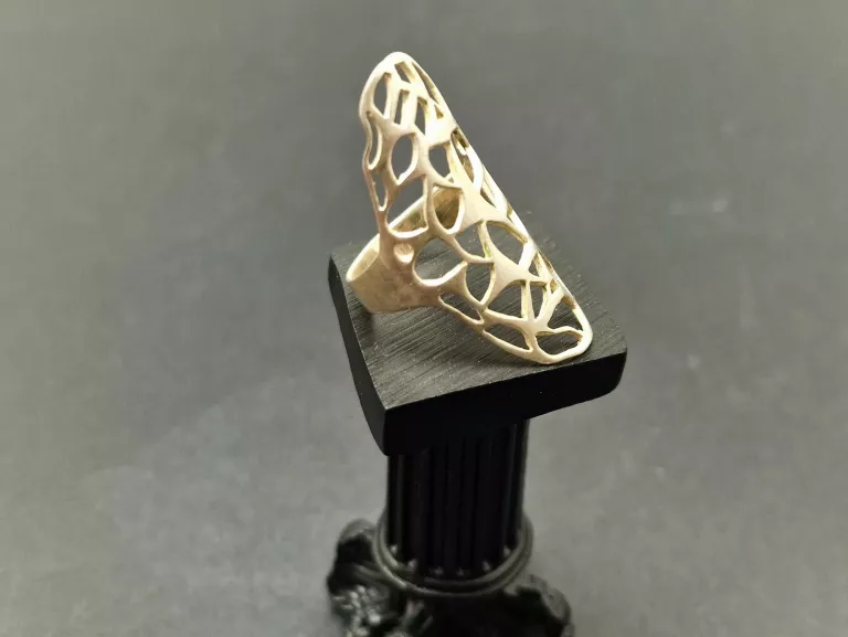 SREBRNY PIERŚCIEŃ 925 5,44G R21