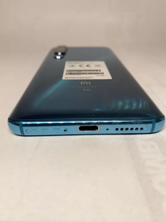 xiaomi-mi-10-5g-8256gb-zestaw-przekatna-ekranu-667