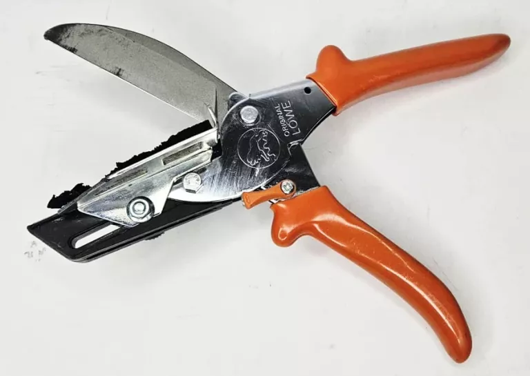 nozyce-do-ciecia-kanalow-kablowych-245mm-lowe-3606-kod-producenta-drs