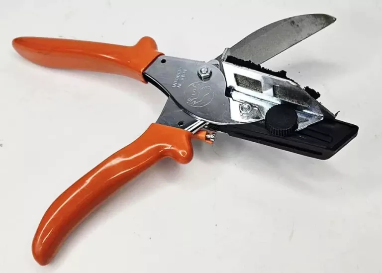 nozyce-do-ciecia-kanalow-kablowych-245mm-lowe-3606-stan-11323-2