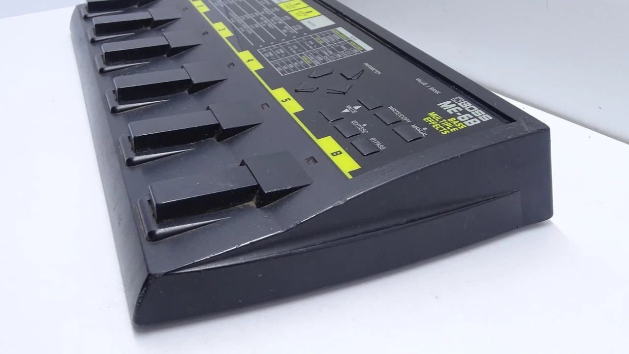 multiefekt-basowy-boss-me-6b-marka-248811-1144215