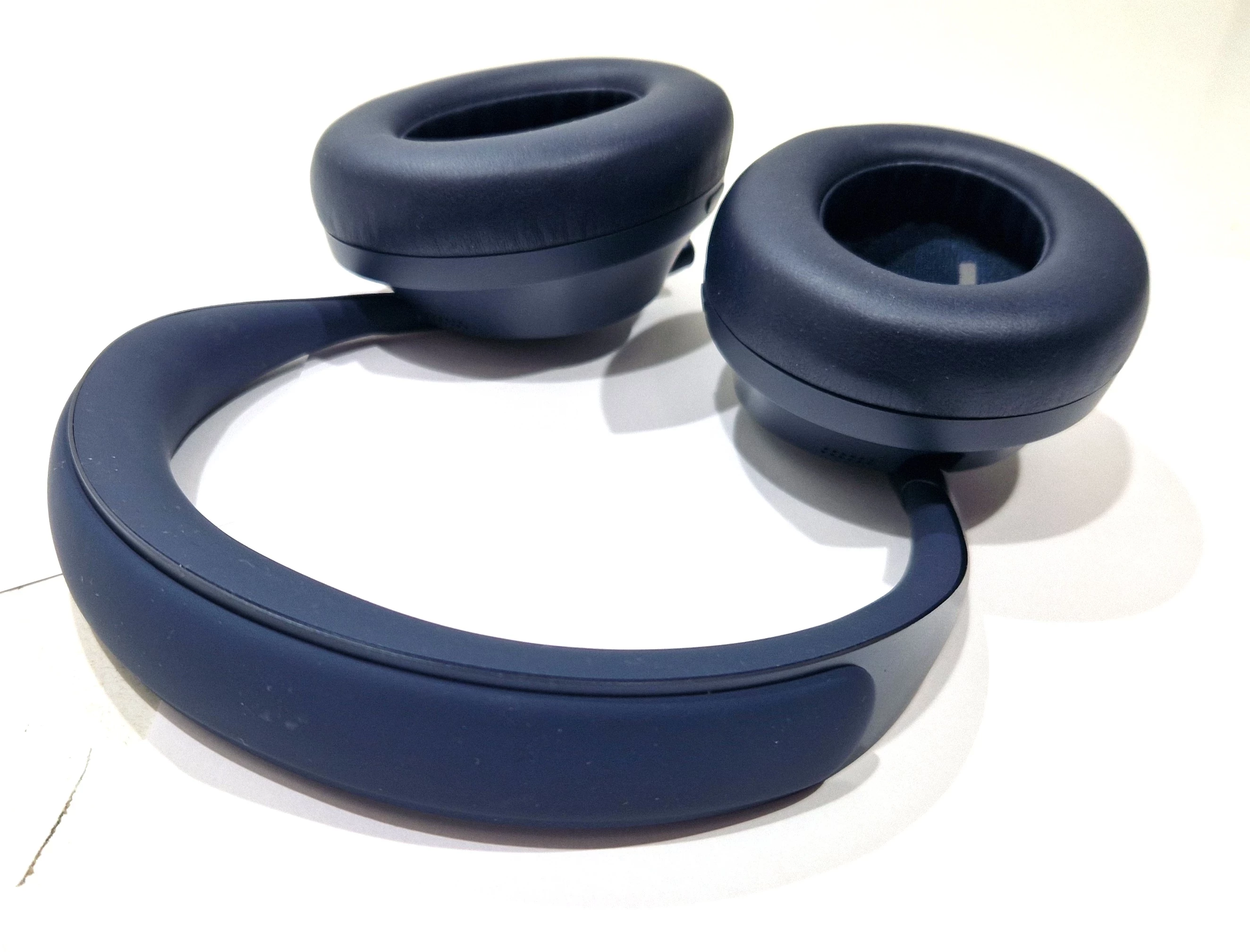 sluchawki-bt-bose-nc-700-hp-model-250439-1920364