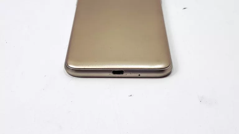 TELEFON GALAXY J3