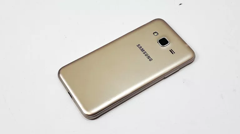 TELEFON GALAXY J3