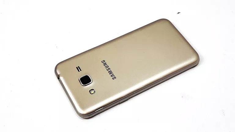 TELEFON GALAXY J3