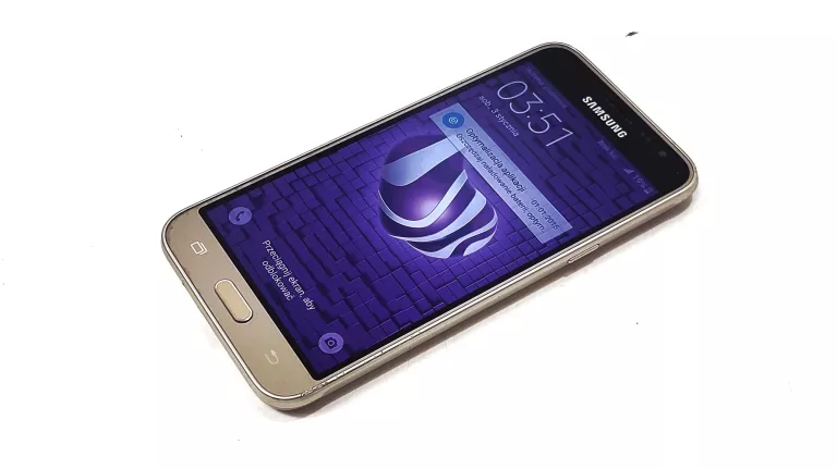 TELEFON GALAXY J3