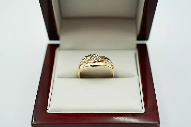 KLASYCZNY ZŁOTY PIERŚCIONEK 333 1,62G R17