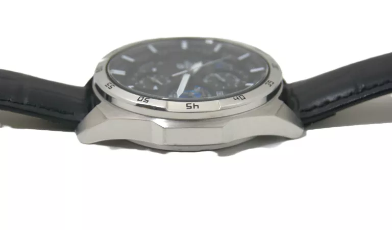 ZEGAREK CASIO EDIFICE EFR-556L-1AVUEF