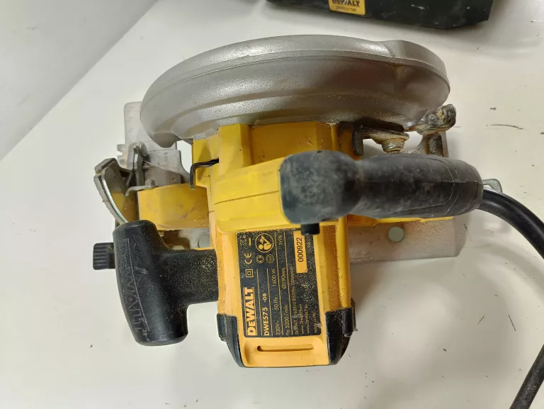 DEWALT DWE575K PILARKA TARCZOWA