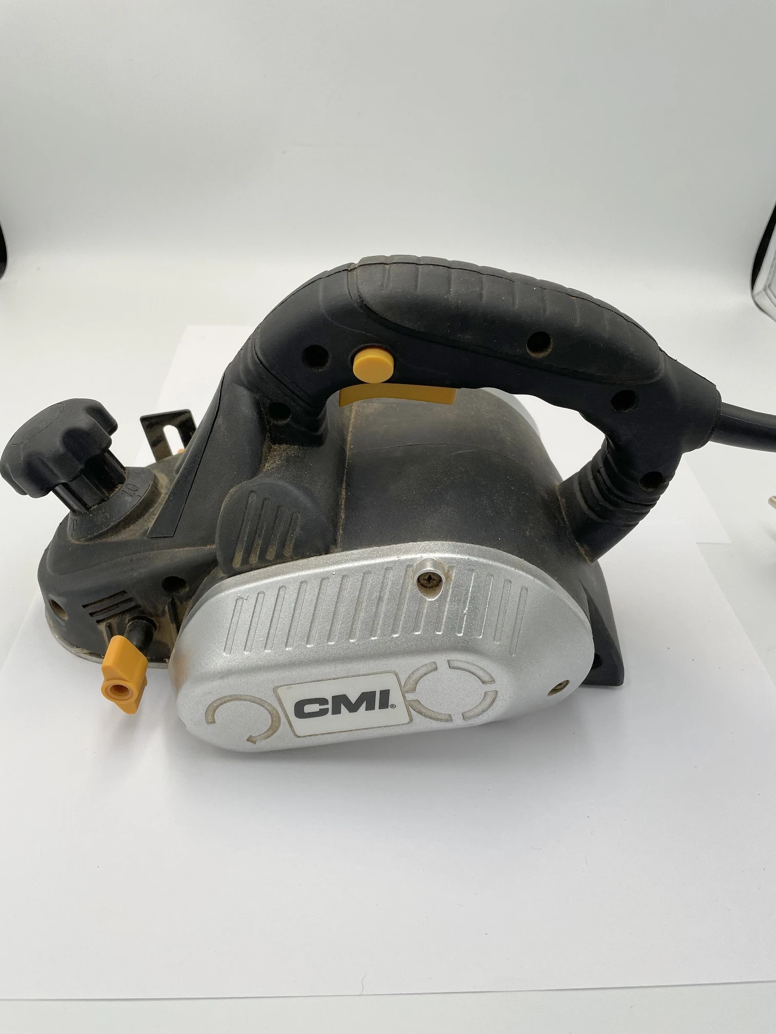 strug-elektryczny-cmi-c-eho-710-710-w-ean-gtin-753324137029