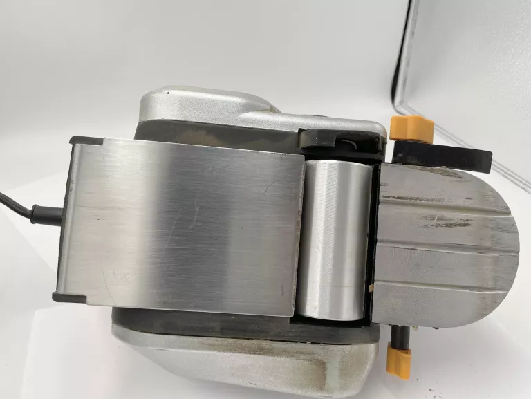 strug-elektryczny-cmi-c-eho-710-710-w-szerokosc-strugania-8200