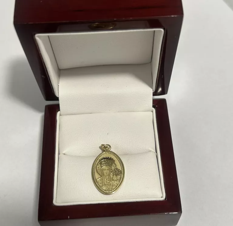 ZŁOTY MEDALIK 585 0,96G