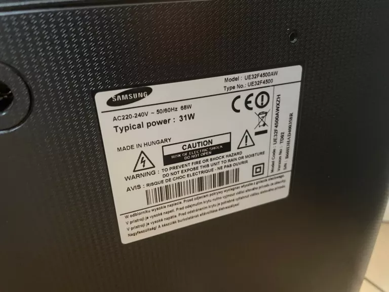TELEWIZOR SAMSUNG UE32F4500W + PILOT