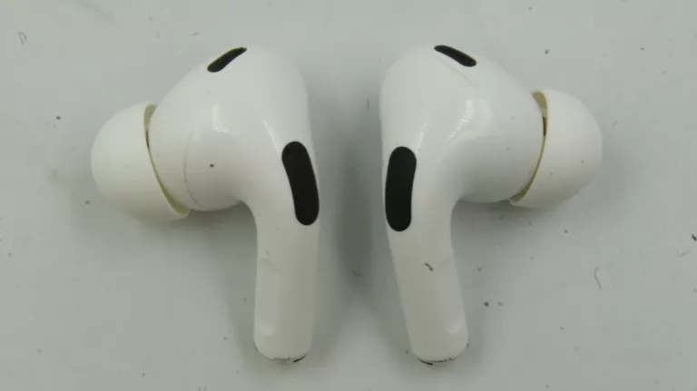 SŁUCHAWKI APPLE AIRPODS PRO 2 KOMPLET