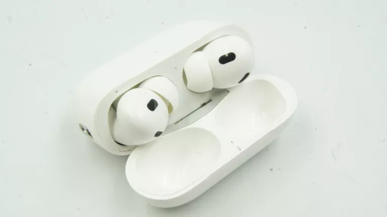 SŁUCHAWKI APPLE AIRPODS PRO 2 KOMPLET