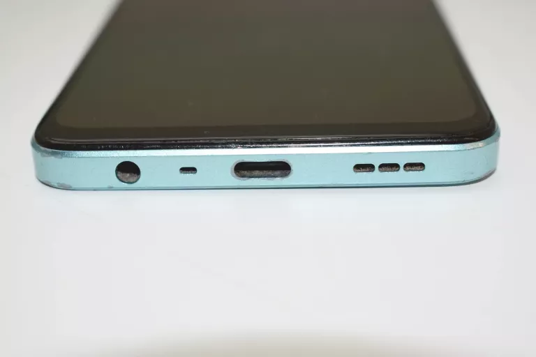 TELEFON OPPO A78 PORYSOWANY